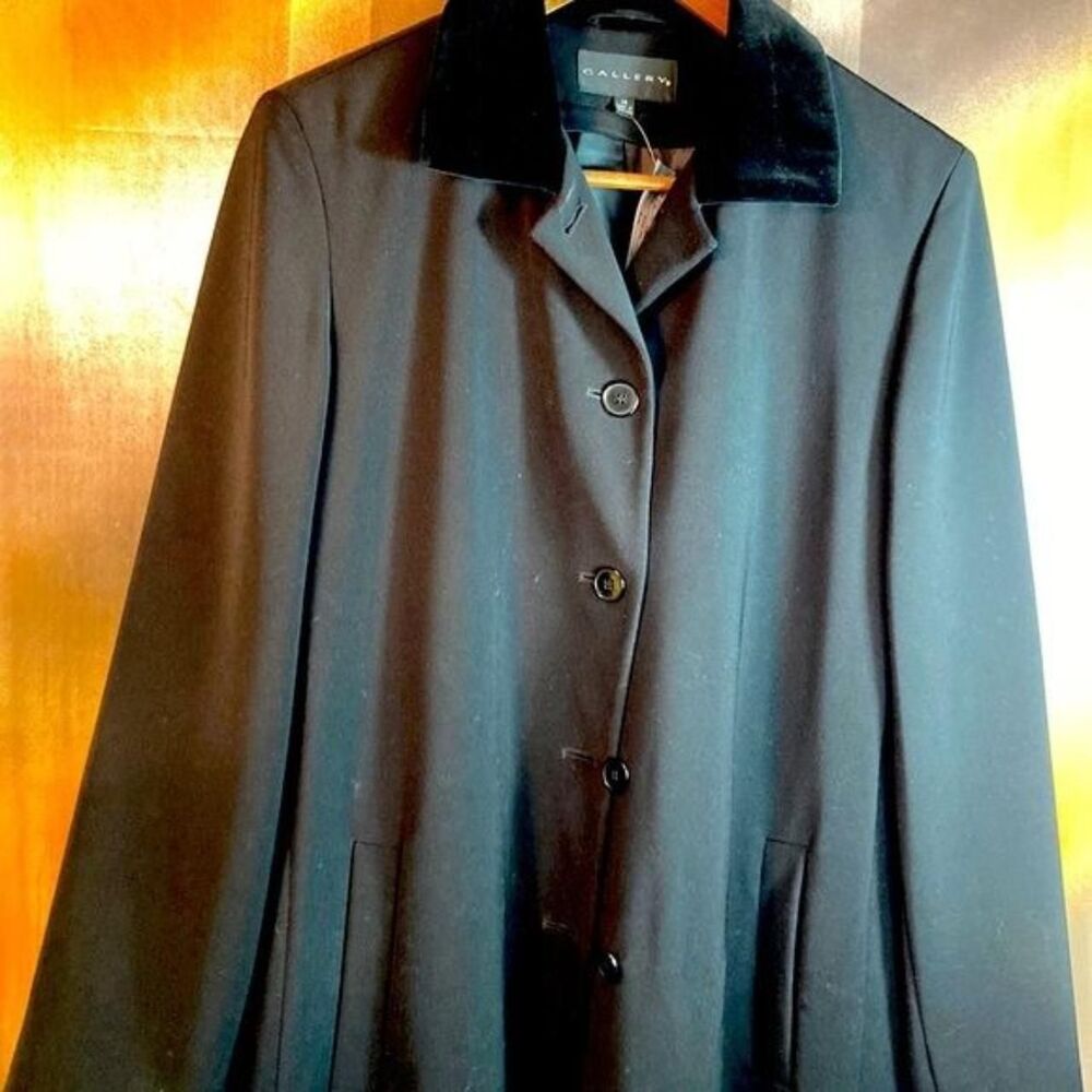 Gallery-dept Women's Black Coat
